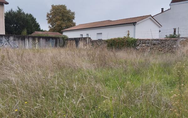 Terrain à vendre    Mont-de-Marsan