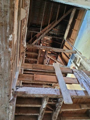 A VENDRE MURS A USAGE D'HABITATION OU PROFESSIONNEL SALIES DE BEARN