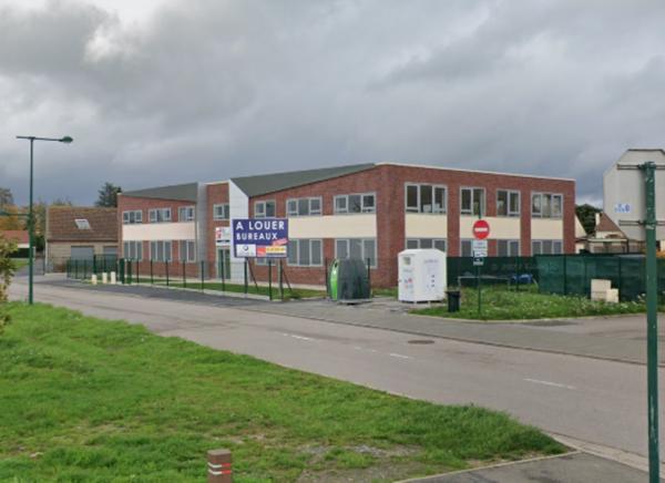 Bureaux de 356 m2 environ à proximité immédiate de l'aéroport