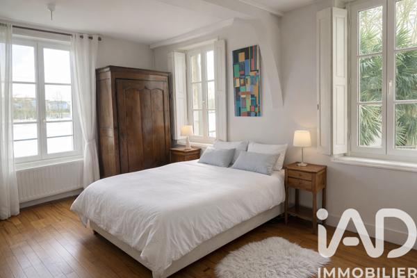 Maison à vendre 6 pièces 181 m² Orléans