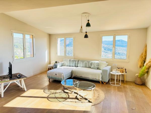 Appartement 3 pièces prestigieux à vendre FALICON (06)