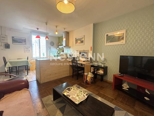 Immeuble en centre-ville 280m² : 9 logements - Garage - dépendances