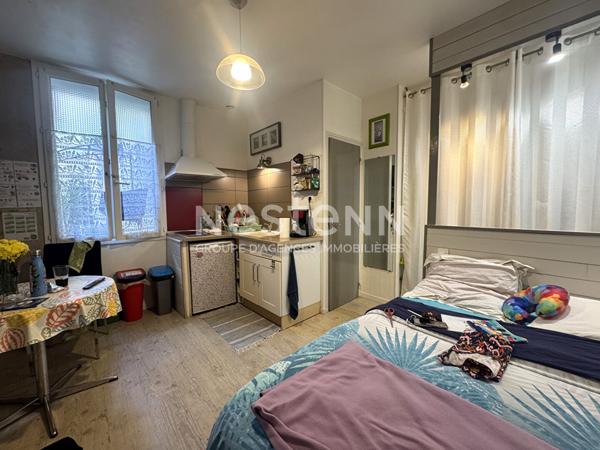 Immeuble en centre-ville 280m² : 9 logements - Garage - dépendances