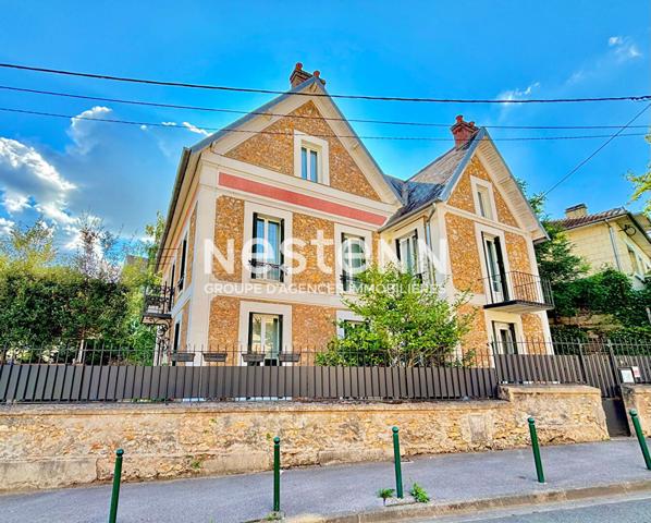 Nestenn Igny Maison familiale en pierre meulière 1892 à Igny centre, entièrement rénovée, 5 chambres, studio indépendant, jardin arboré, charme de l'ancien et prestations haut de gamme, aucun travaux, chauffage au sol, sous-sol, buanderie, bureau, proch