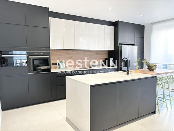 Nestenn Igny Maison familiale en pierre meulière 1892 à Igny centre, entièrement rénovée, 5 chambres, studio indépendant, jardin arboré, charme de l'ancien et prestations haut de gamme, aucun travaux, chauffage au sol, sous-sol, buanderie, bureau, proch