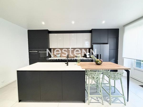 Nestenn Igny Maison familiale en pierre meulière 1892 à Igny centre, entièrement rénovée, 5 chambres, studio indépendant, jardin arboré, charme de l'ancien et prestations haut de gamme, aucun travaux, chauffage au sol, sous-sol, buanderie, bureau, proch