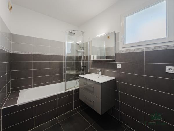 Appartement
                                                                                                                                                                                                                                                                                                                        2 pièce(s)                                                                                                                                                                                                          1 chambre(s)                                                                                                                                                                                                          47  m²