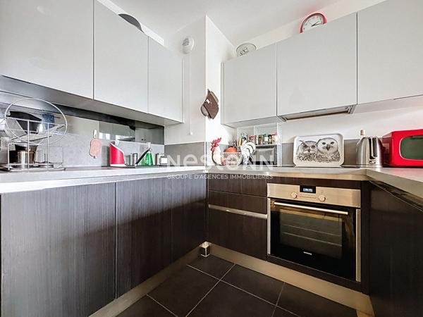 ISSY LES MOULINEAUX - FORT D'ISSY - Vente appartement 3 pièces traversant de 68 m² avec une terrasse orienté Sud/Ouest