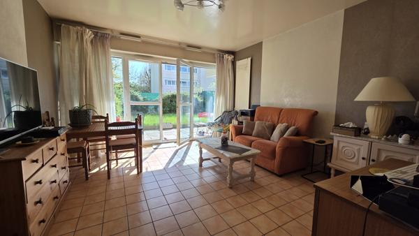 3 PIECE AVEC JARDIN - CAVE - PARKING - RER ET ECOLES