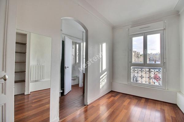 2 Pièces 40 m² - traversant - Oberkampf /Parmentier75011