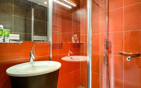 Appartement à vendre    7 pièces • 185 m2 Lyon 7