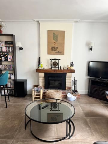 Maison rénovée centre ville Rive droite