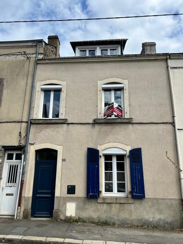 Maison rénovée centre ville Rive droite