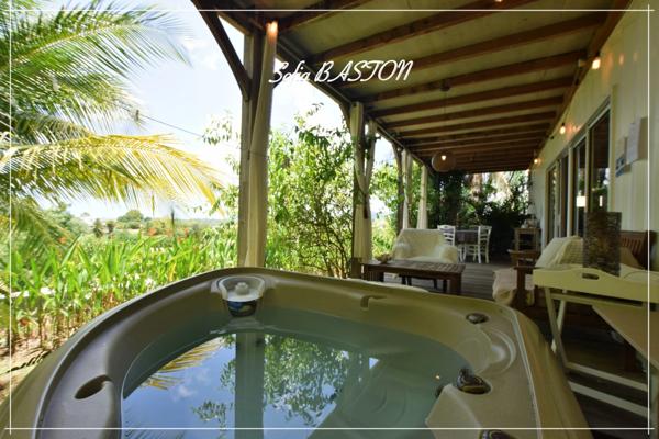 À vendre - Sainte-Luce Martinique - Propriété 5 logements indépendants - 241 m² habitables - Vue mer - P10