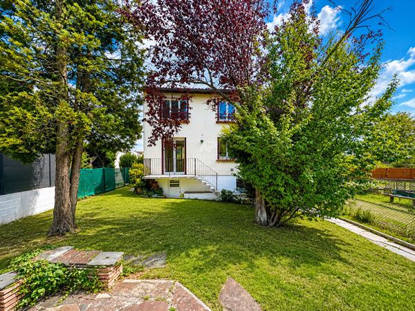 Maison Conflans Sainte Honorine 4 pièce(s) 70 m2 349 000 € **  - Référence  8329