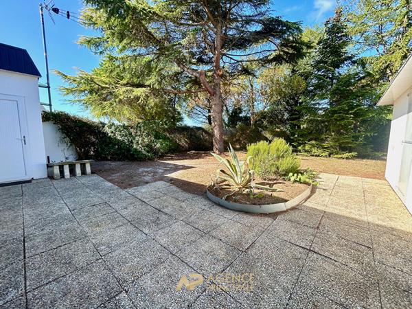 LA ROCHELLE ? VILLENEUVE-LES-SALINES ? MAISON DE PLAIN-PIED RÉNOVÉE AVEC JARDIN ET GARAGE 514 500 € **  - Référence  MR763