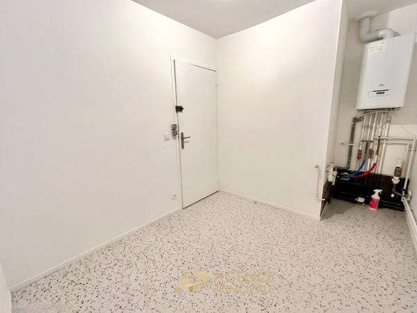 LA ROCHELLE ? VILLENEUVE-LES-SALINES ? MAISON DE PLAIN-PIED RÉNOVÉE AVEC JARDIN ET GARAGE 514 500 € **  - Référence  MR763