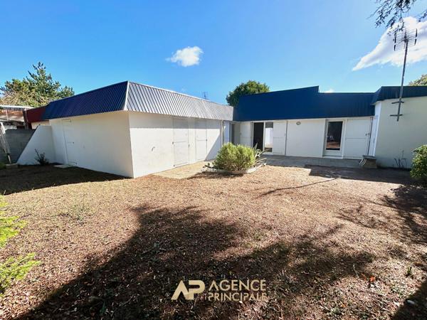 LA ROCHELLE ? VILLENEUVE-LES-SALINES ? MAISON DE PLAIN-PIED RÉNOVÉE AVEC JARDIN ET GARAGE 514 500 € **  - Référence  MR763