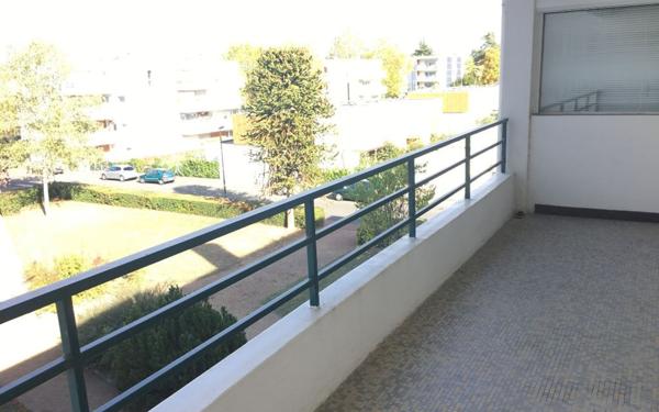 Appartement à louer    4 pièces •  Tours