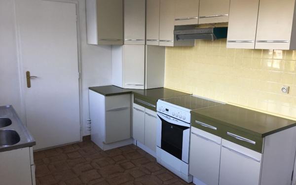 Appartement à louer    4 pièces •  Tours