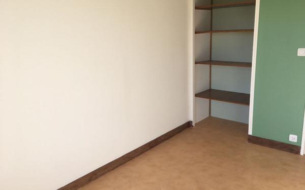 Appartement à louer    4 pièces •  Tours