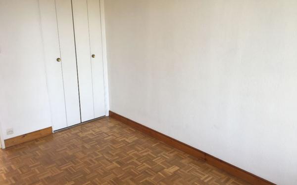 Appartement à louer    4 pièces •  Tours