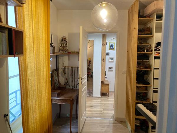 Maison atypique de 6 pièces 122 m² avec jardin et salon d'été entièrement rénovée