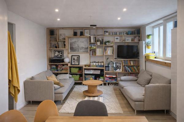 Maison atypique de 6 pièces 122 m² avec jardin et salon d'été entièrement rénovée