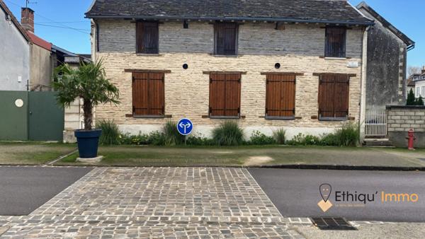 Maison avec dépendance hyper centre Dienville
