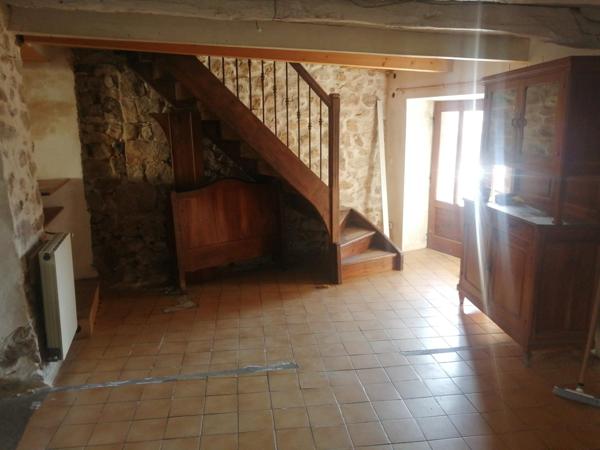 Maison 122 m² Colombier le Jeune avec dépendance
