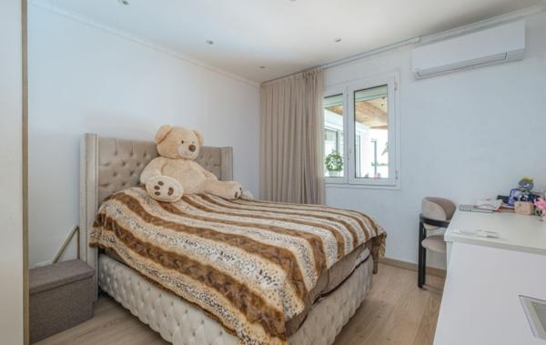 Vente Maison type4/terrasse/piscine +type2 rénové(e) Marseille 13ème   