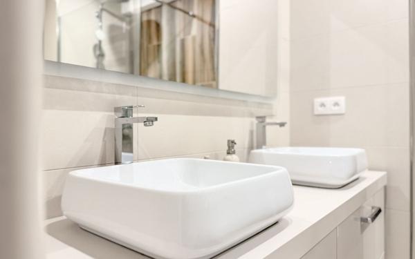 Appartement à vendre    2 pièces • 57 m2 Nice