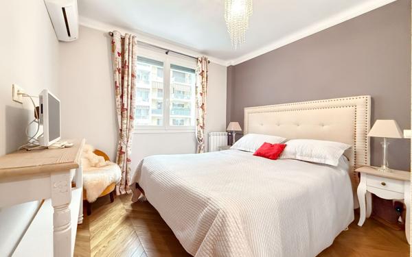 Appartement à vendre    2 pièces • 57 m2 Nice