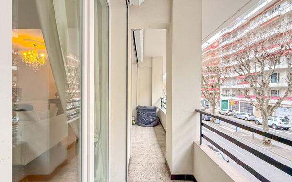 Appartement à vendre    2 pièces • 57 m2 Nice
