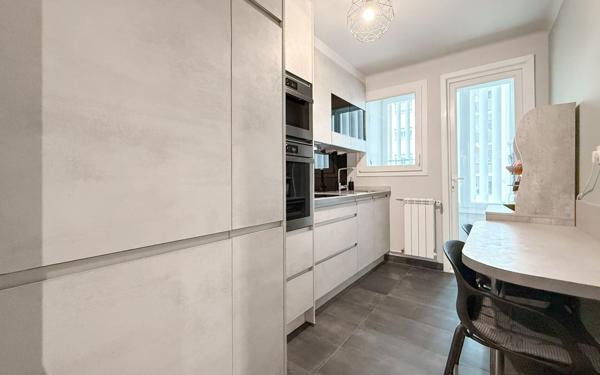 Appartement à vendre    2 pièces • 57 m2 Nice