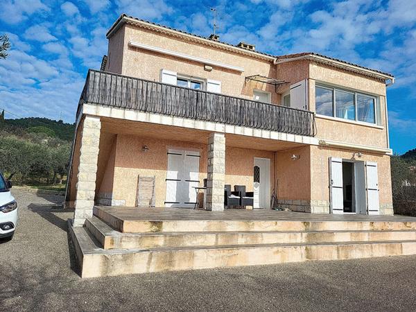 Maison Manosque 7 pièce(s) 205 m2 avec piscine au sel sécurisée