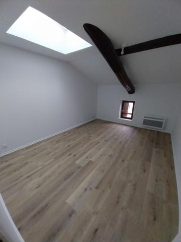 Appartement T2 rénové 35m² - CHAMPIGNEULLES