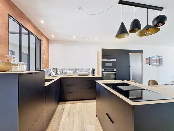Maison Trelaze 6 pièce(s) 134 m2