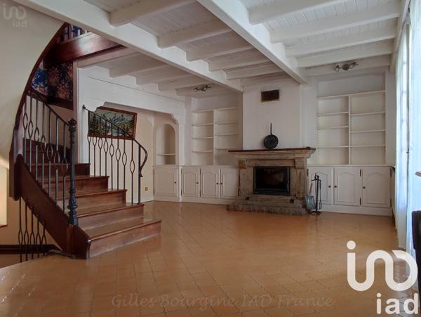 Maison à vendre 8 pièces 180 m² Saint-Germain-du-Teil