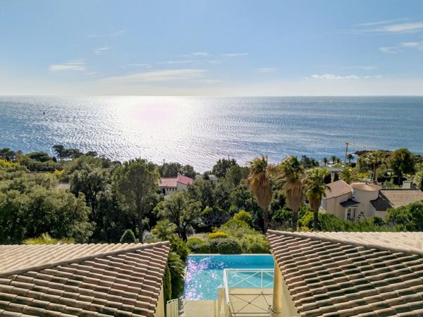 Vente Villa de luxe Anthéor 7 Pièces 222 m²