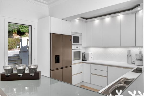 Vente Villa de luxe Anthéor 7 Pièces 222 m²