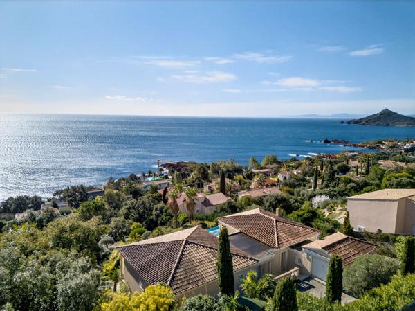 Vente Villa de luxe Anthéor 7 Pièces 222 m²
