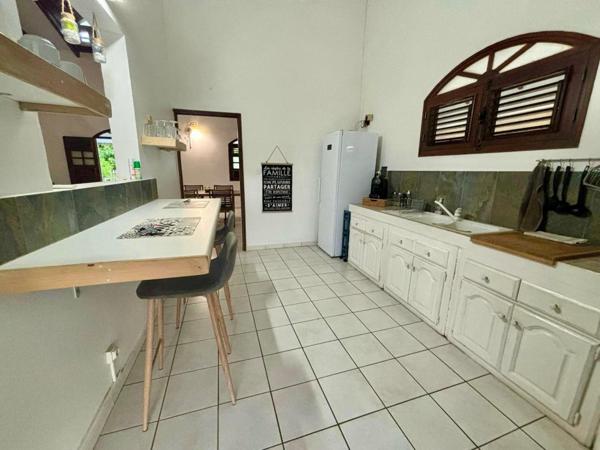 IMMEUBLE DE RAPPORT 400 m2 - 16 PIÈCES - 7 APPARTEMENTS LOUÉS - LOYERS 68100€/AN - TERRAIN DE 2996 m2 - TRÈS GROS POTENTIEL - IDÉAL INVESTISSEUR.