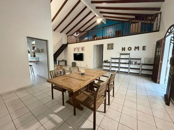 IMMEUBLE DE RAPPORT 400 m2 - 16 PIÈCES - 7 APPARTEMENTS LOUÉS - LOYERS 68100€/AN - TERRAIN DE 2996 m2 - TRÈS GROS POTENTIEL - IDÉAL INVESTISSEUR.