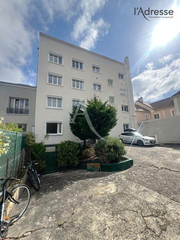 Appartement 2/3 pièces - 49 m² - Rueil-Malmaison (Boulevard National) - parking - cave