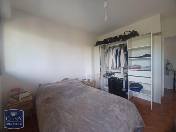Appartement à louer 2 pièces 58m² Villeneuve-sur-Lot (47300)