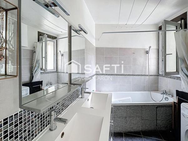 À 4 min de la Gare Rive Gauche et 8 min de la Gare Rive Droite – 3 chambres – DPE D