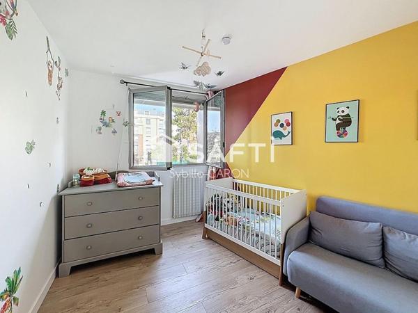 À 4 min de la Gare Rive Gauche et 8 min de la Gare Rive Droite – 3 chambres – DPE D