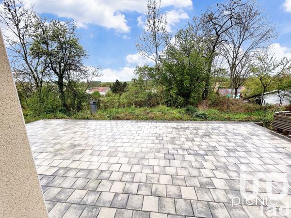 Maison 4 pièces de 99 m² à Chérisey (57420)