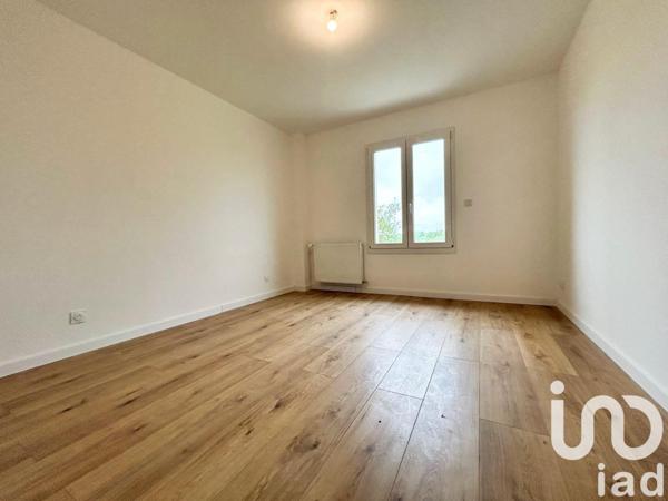Maison 4 pièces de 99 m² à Chérisey (57420)